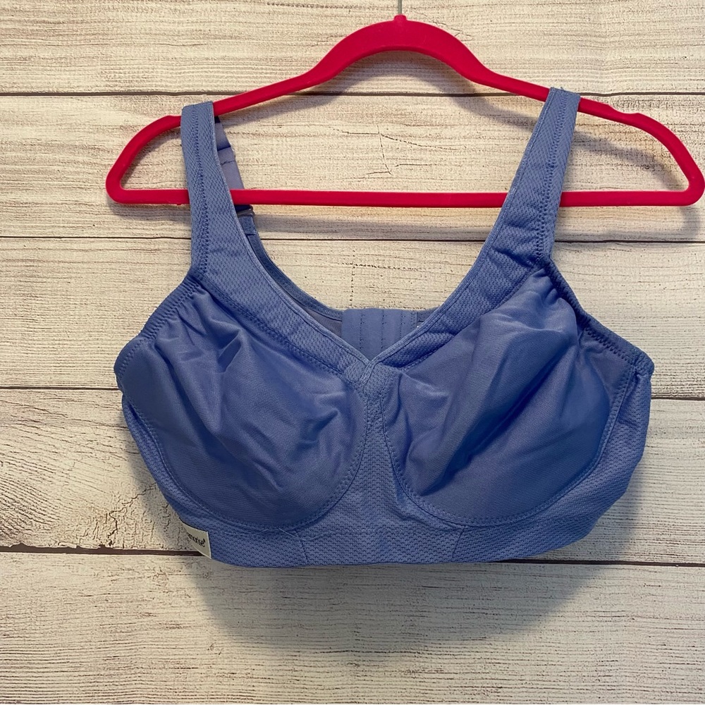 *NWOT* Glamorise MagicLift Sports Supportive Wireless Bra Sky Blue - Size: 38C